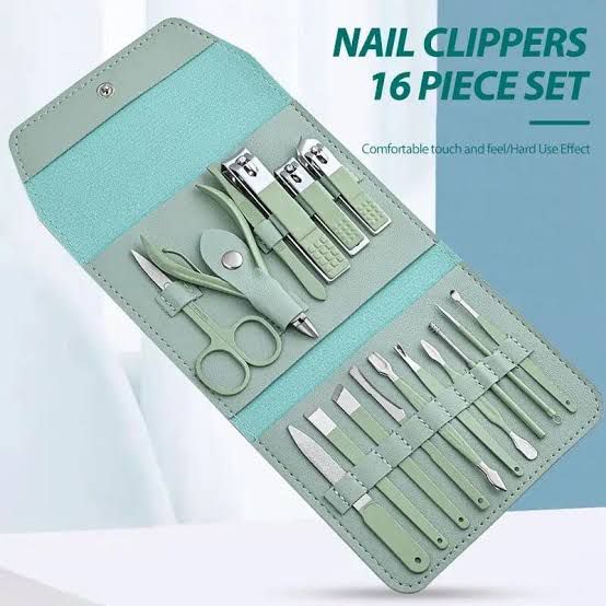 16 PCs Nail Clipper/Manicure & Pedicure Kit